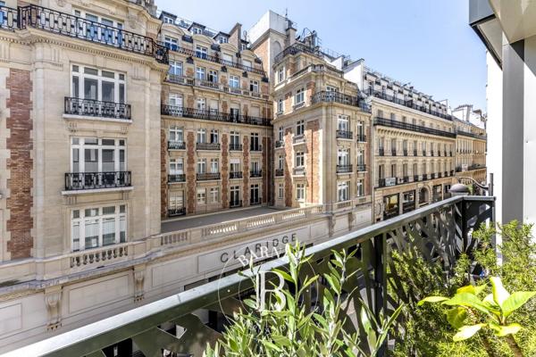 Paris 8ème, Appartement 2 Chambres -  62 m² à vendre