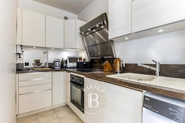 Paris 8ème, Appartement 2 Chambres -  62 m² à vendre
