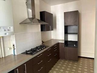 APPARTEMENT T4 A LOUER - LYON 7EME ARRONDISSEMENT Stalingrad 84.79 m 2 1 215 € charges comprises par mois