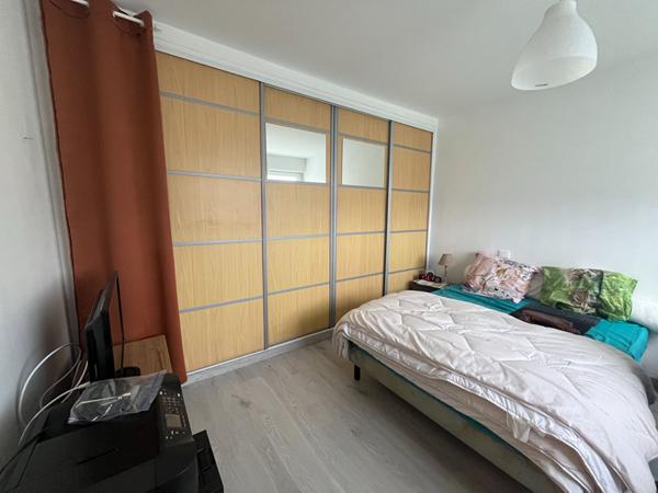 Appartement 2 pièces à vendre à Saint-Quentin, secteur Saint Jean - Réf 6065