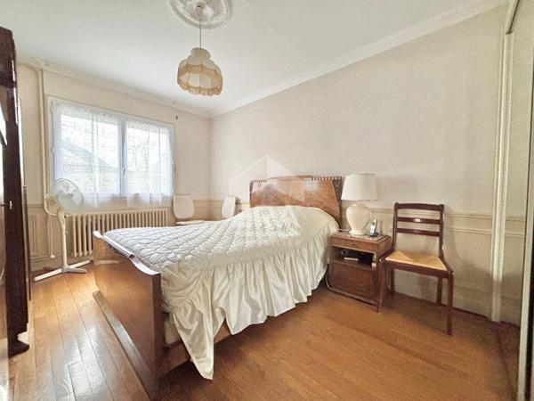 Maison de plain pied avec dépendance et garage !