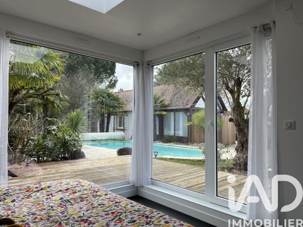 Maison à vendre 9 pièces 201 m² Saint-Denis-en-Val