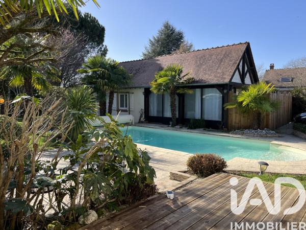 Maison à vendre 9 pièces 201 m² Saint-Denis-en-Val