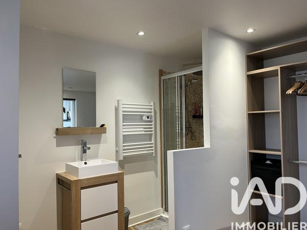 Maison à vendre 9 pièces 201 m² Saint-Denis-en-Val