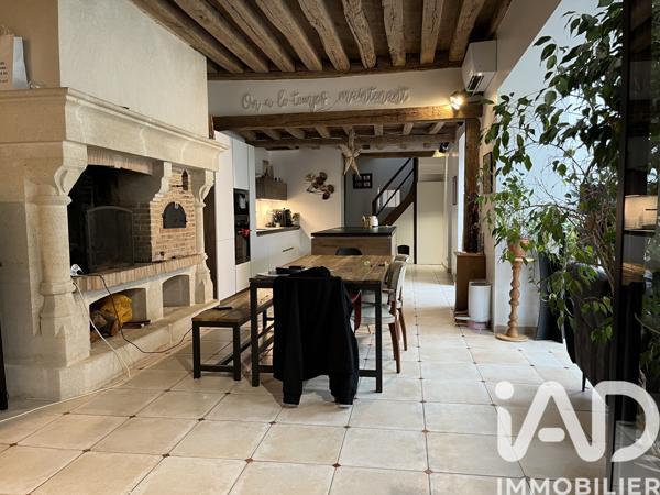 Maison à vendre 9 pièces 201 m² Saint-Denis-en-Val