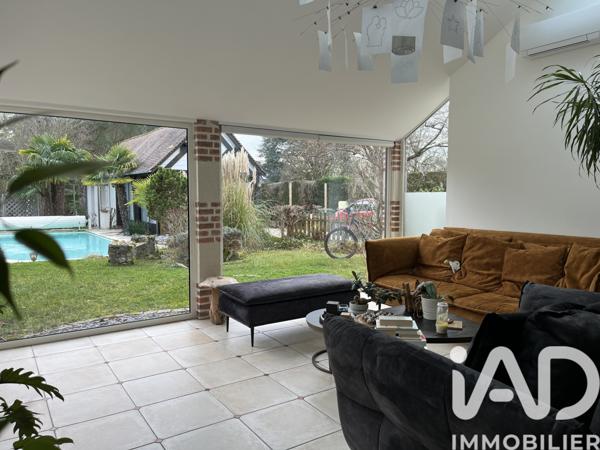 Maison à vendre 9 pièces 201 m² Saint-Denis-en-Val