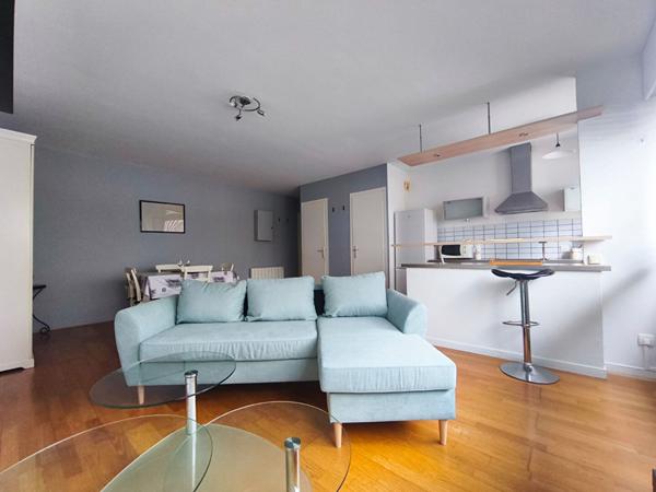 Appartement T2 49 m2 + parking - Résidence sécurisée - Croisé Laroche