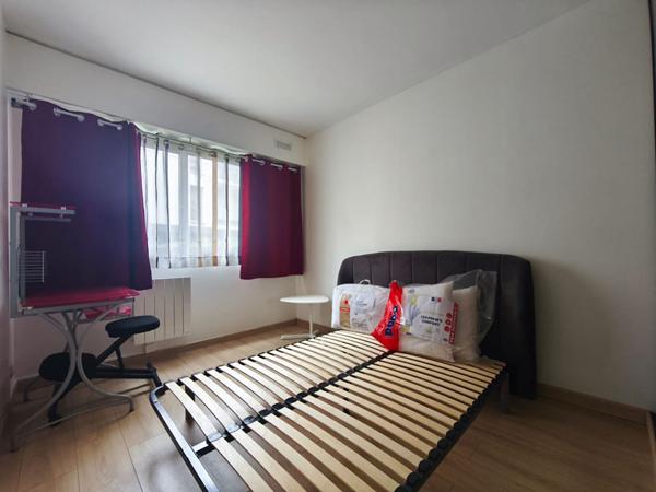 Appartement T2 49 m2 + parking - Résidence sécurisée - Croisé Laroche