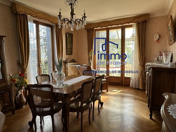 Deux maisons individuelles sur 2372 m² de terrain clos