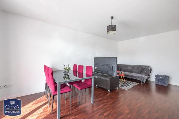 Appartement à louer 2 pièces 49.39m² Condé-sur-l'Escaut (59163)