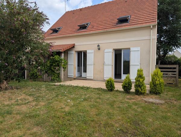 MAISON FAMILIALE INDIVIDUELLE AVEC JARDIN