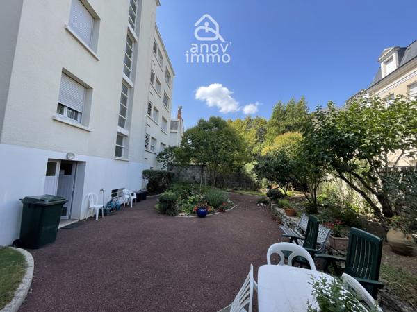 Appartement
                                                                                                                                                                                                                                                                                                                        4 pièce(s)                                                                                                                                                                                                          3 chambre(s)                                                                                                                                                                                                          82  m²