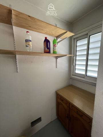 Appartement
                                                                                                                                                                                                                                                                                                                        4 pièce(s)                                                                                                                                                                                                          3 chambre(s)                                                                                                                                                                                                          82  m²