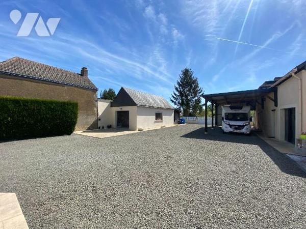 Vente en viager occupé, d'une maison d'habitation  comprenant : 
Au rez-de-chaussée : entrée, ...