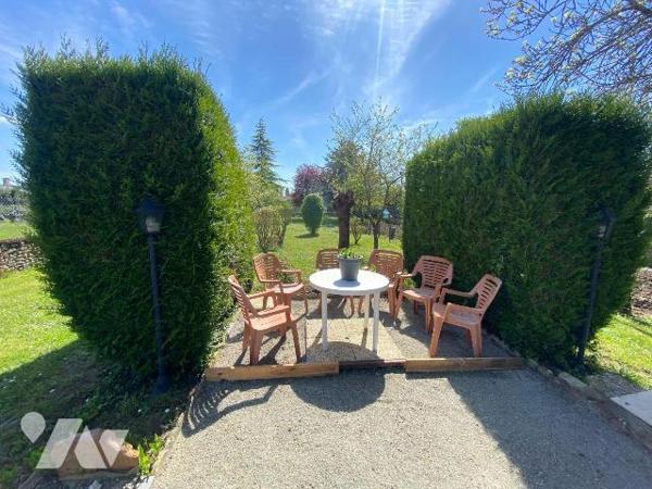 Vente en viager occupé, d'une maison d'habitation  comprenant : 
Au rez-de-chaussée : entrée, ...