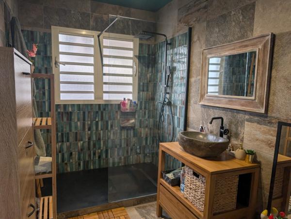 Maison T3 de plain-pied rénovée – Ligne des Bambous, Saint-Pierre – 275 000 € HAI