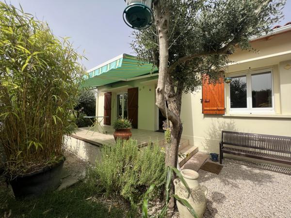 Maison T4 de 100m² avec un grand garage sur un terrain de 600m²