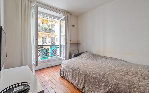 Appartement à louer    1 pièce • 25,25 m2 Paris 9