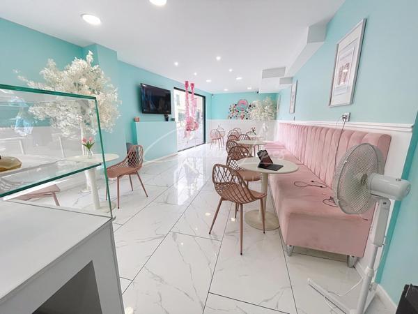 MAGNIFIQUE !!! BAR A DESSERTS