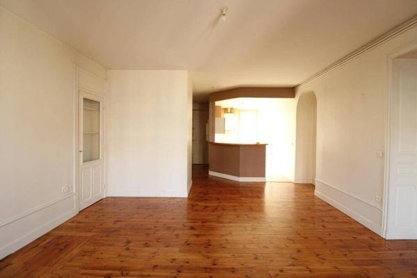 39 AVENUE FOCH - F2 LUMINEUX AVEC TERRASSE