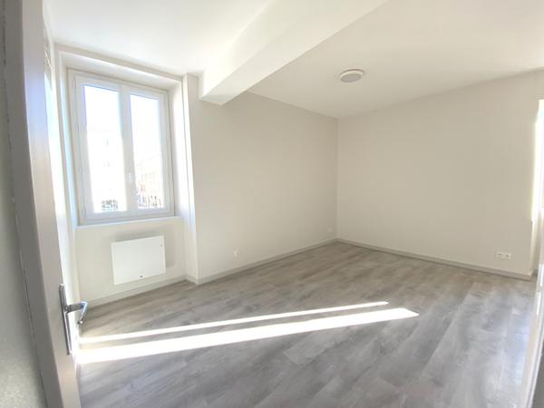 Appartement renové T4 en DUPLEX