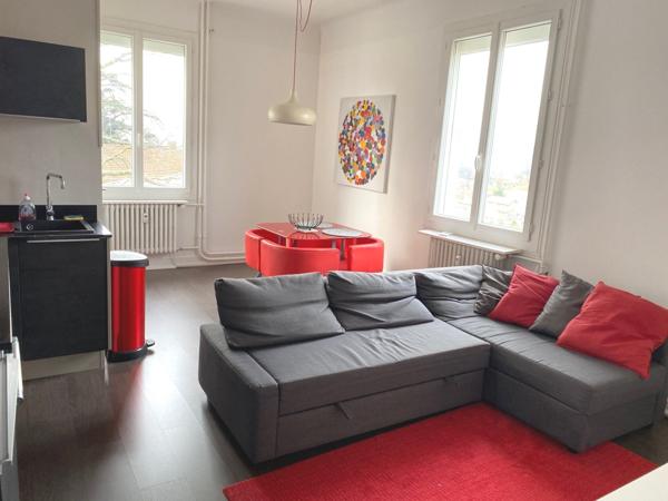 APPARTEMENT DE TYPE F2 Meublé