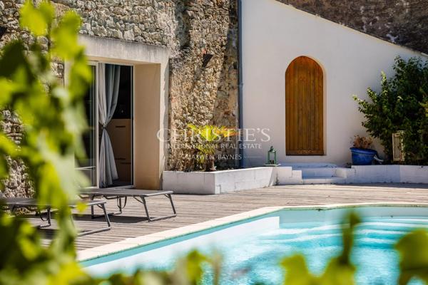Ensemble de trois maisons, 350m2 avec piscine
