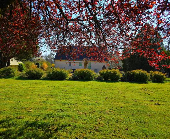 Maison  de plain-pied / 3 Chambres / terrain / grand garage en sous-sol !! A visiter sans tarder !