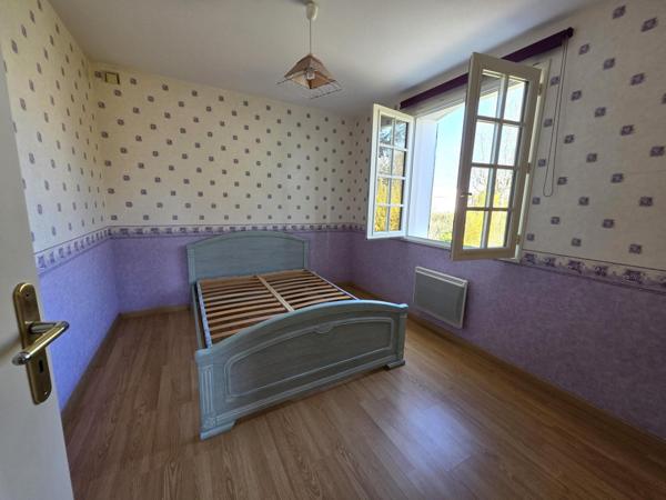 Maison  de plain-pied / 3 Chambres / terrain / grand garage en sous-sol !! A visiter sans tarder !