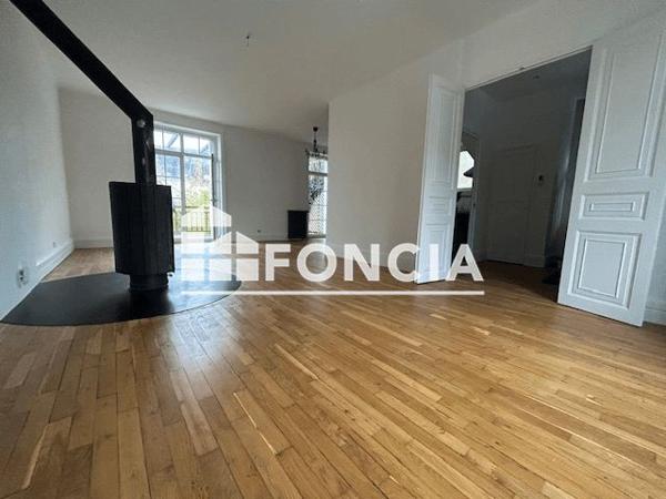 Location Maison 7 pièces 160.1 m² - 7 BIS RUE HENRY DE BOURNAZEL Quimper 29000