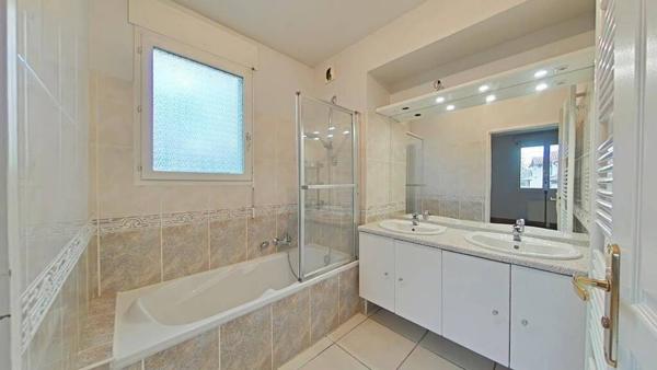 F5 SAINT PRIEST EN JAREZ