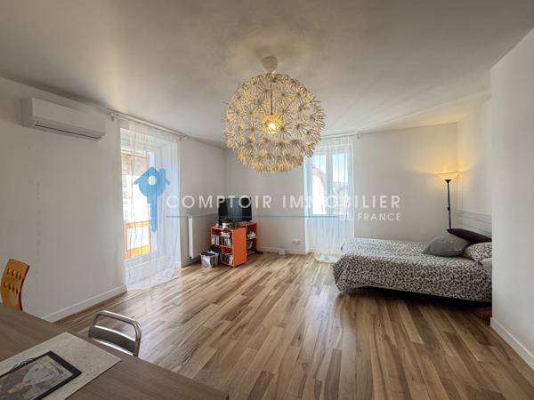 Maison 7 pièce(s) 5 chambre(s) 250 m²