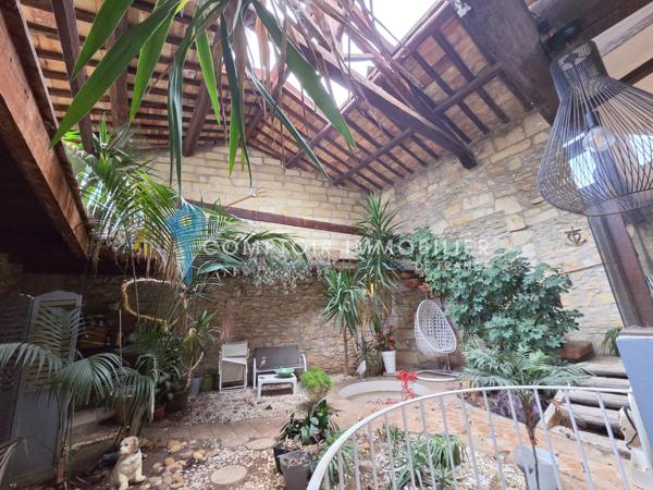 Maison
                                                                                                                                                                                                                                                                                                                        3 pièce(s)                                                                                                                                                                                                          2 chambre(s)                                                                                                                                                                                                          210  m²