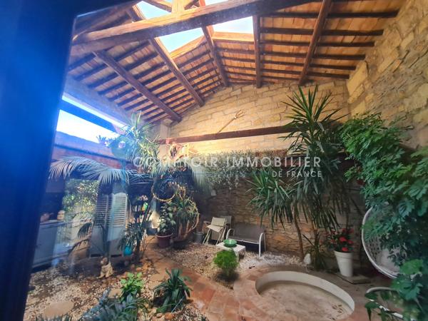 Maison
                                                                                                                                                                                                                                                                                                                        3 pièce(s)                                                                                                                                                                                                          2 chambre(s)                                                                                                                                                                                                          210  m²