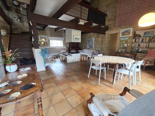 Maison
                                                                                                                                                                                                                                                                                                                        3 pièce(s)                                                                                                                                                                                                          2 chambre(s)                                                                                                                                                                                                          210  m²
