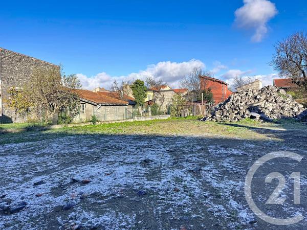 Terrain à vendre  450 m2 RIOM - 63