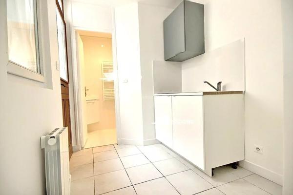 Vente                                                      Appartement
                        
                     1 pièces                      21 m2                     à Asnières-sur-Seine