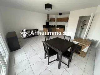 Location                                                      Appartement
                        
                     3 pièces                      57 m2                     à Savigny-le-Temple