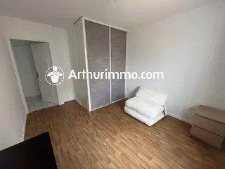 Location                                                      Appartement
                        
                     3 pièces                      57 m2                     à Savigny-le-Temple