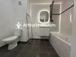 Location                                                      Appartement
                        
                     3 pièces                      57 m2                     à Savigny-le-Temple