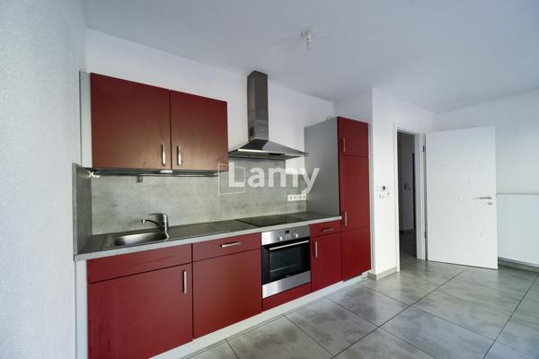 Superbe t3 rez-de-jardin & annexes
