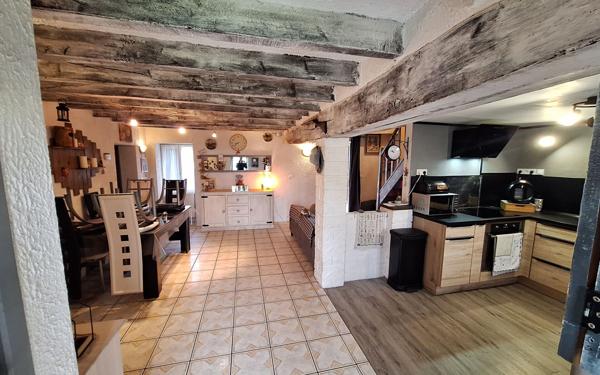 Maison à vendre    3 pièces •  Saint-Hilaire-de-Court