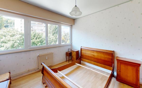 Appartement à vendre    3 pièces • 94,79 m2 Saint-Étienne