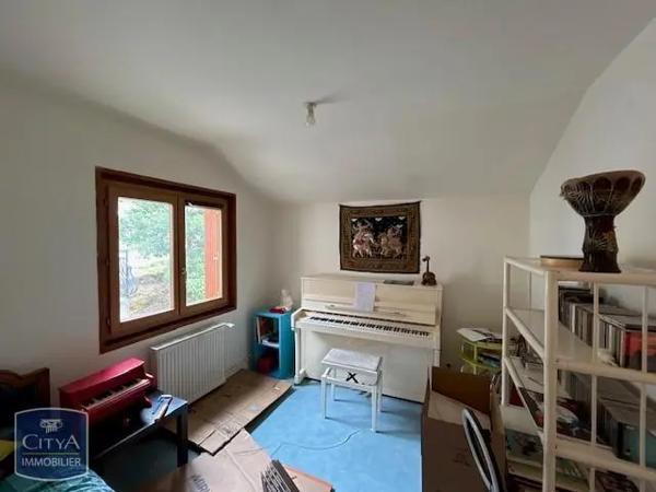 Appartement à louer 5 pièces 95.24m²