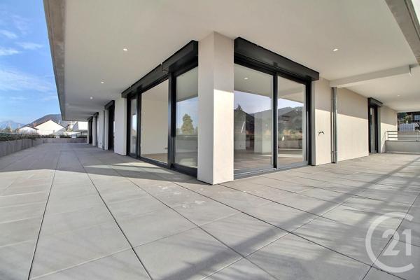 Appartement F4 à vendre  5 pièces - 223,77 m2 MAXILLY SUR LEMAN - 74
