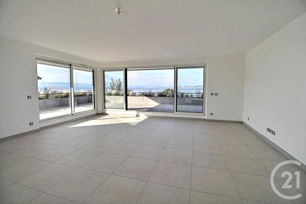 Appartement F4 à vendre  5 pièces - 223,77 m2 MAXILLY SUR LEMAN - 74
