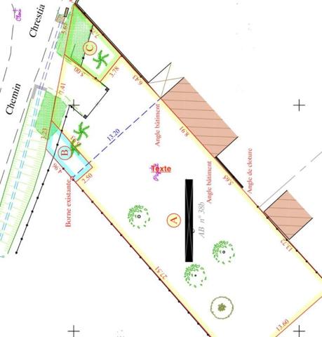 Terrain constructible de 500 m2 à Salies De Bearn