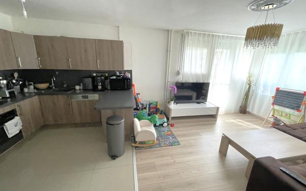 Appartement à vendre    4 pièces • 76 m2 Reims
