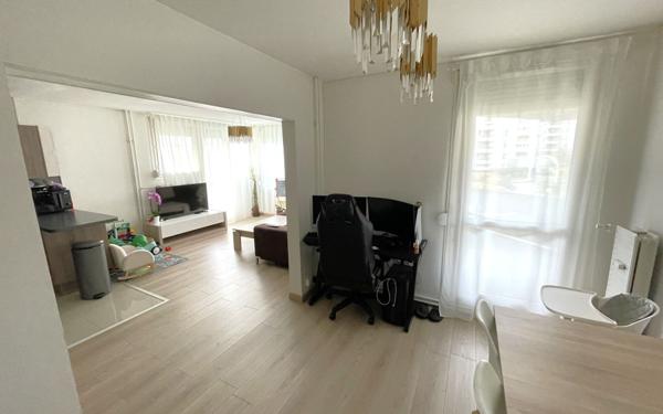 Appartement à vendre    4 pièces • 76 m2 Reims