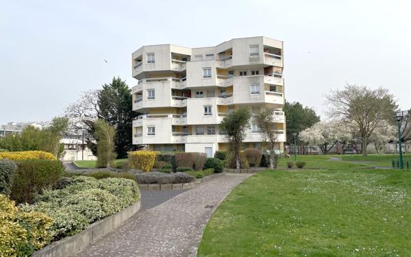 Appartement à vendre    4 pièces • 76 m2 Reims